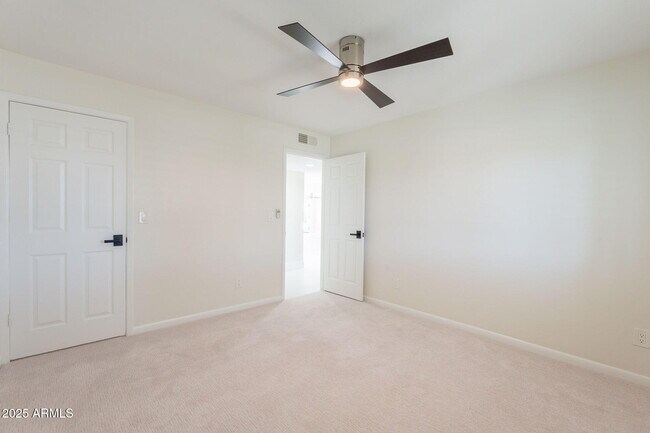Building Photo - 8338 E San Rafael Dr