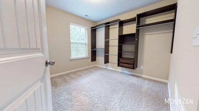 Building Photo - 105 Maraketch Ct