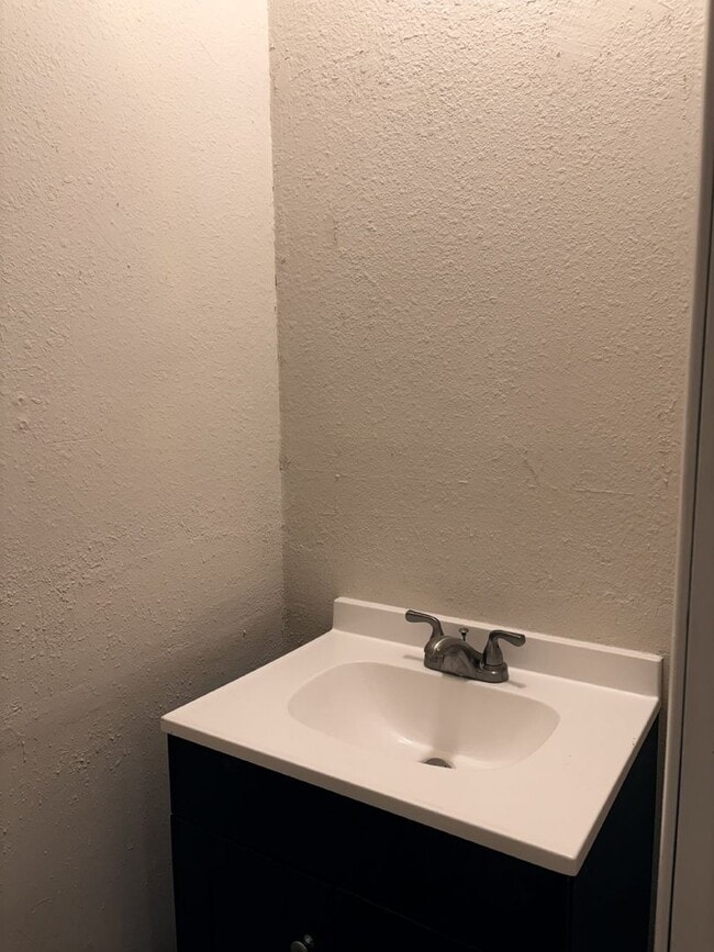 Building Photo - Newly remodeled four bedroom home in Noble