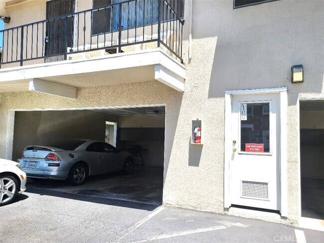 Building Photo - 139 Sinclair Ave