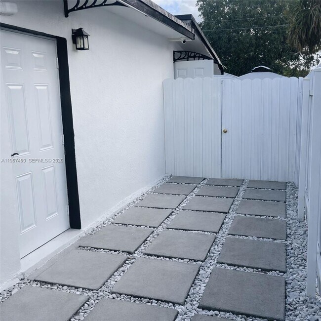 Building Photo - 3412 NW 176th Terrace