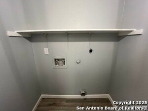 Building Photo - 8230 Cantura Mills