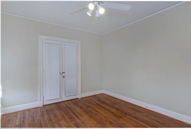 Building Photo - 1523 Dixon Dr