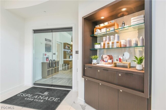 Building Photo - 11861 Venetian Lagoon Dr