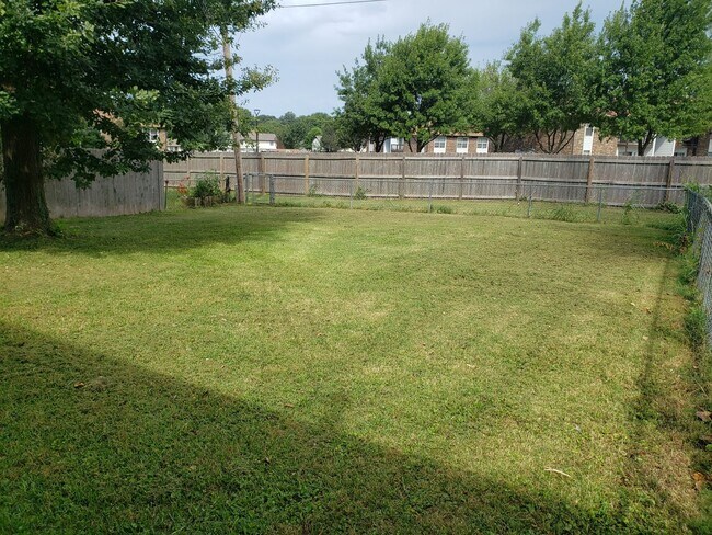 Building Photo - 2977 W Village Ln