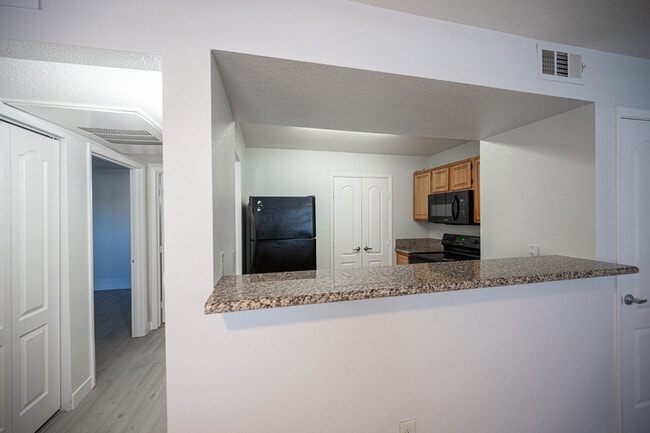 Building Photo - 5055 W Hacienda Ave