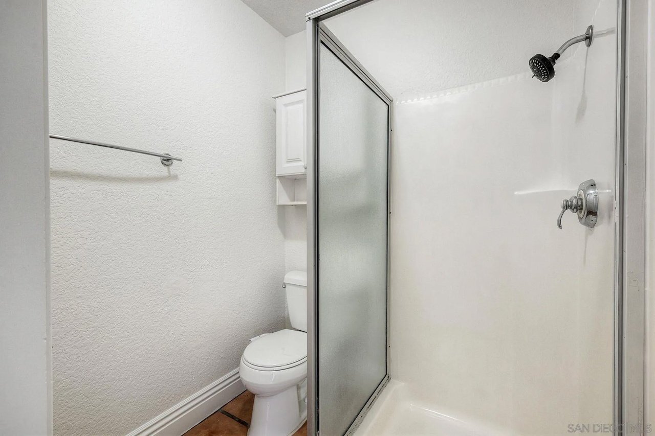 Building Photo - 9948 San Juan St