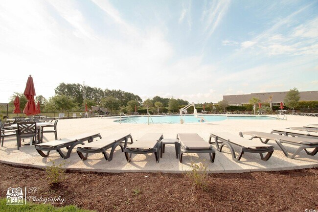Building Photo - 1863 Villena Dr