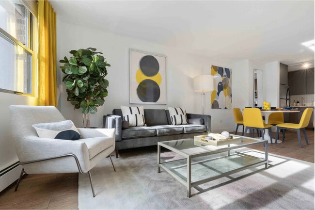 Building Photo - 420 W Belmont Ave