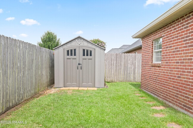Building Photo - 133 Wild Rose Ln