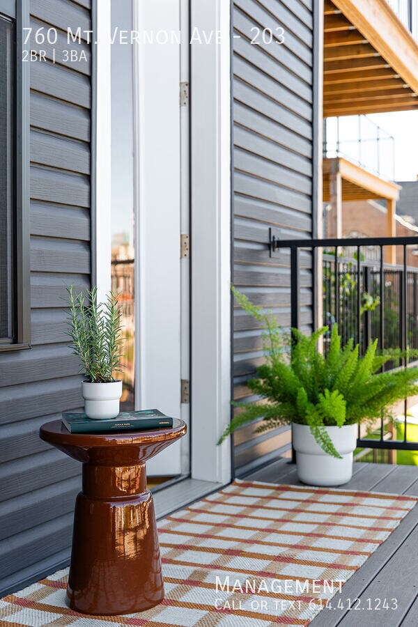 Building Photo - 760 Mt Vernon Ave