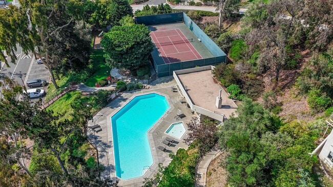 Building Photo - THANKSGIVING SPECIAL, $1,000 of 1st months rent - La Jolla Shores Heights - 4 Bedroom, 2.5 bath w...