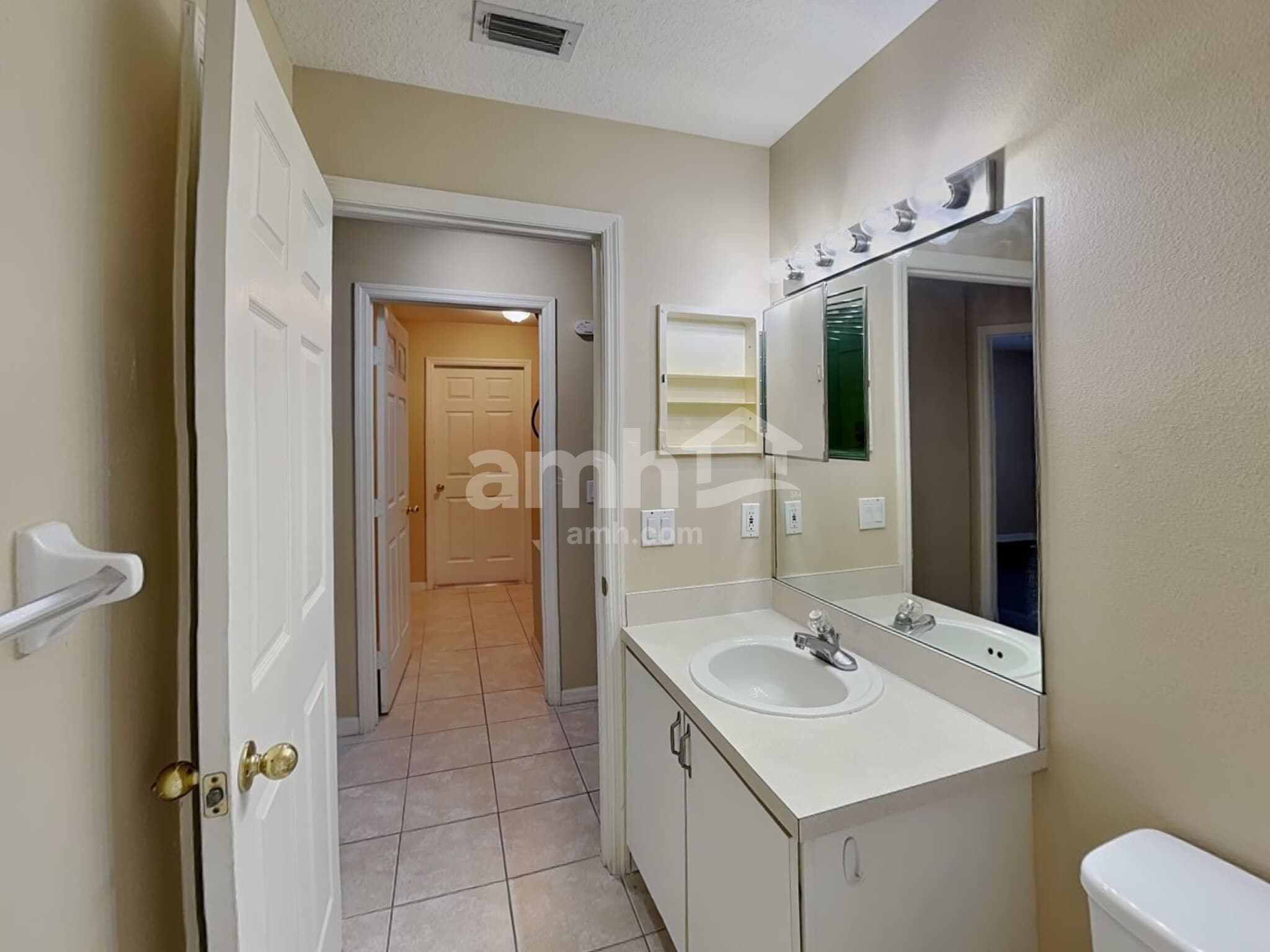 Building Photo - 6765 Waterton Dr