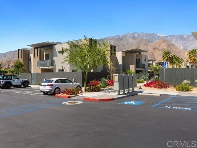 Building Photo - 175 The Riv