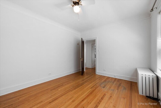 Building Photo - 726 Hinman Ave