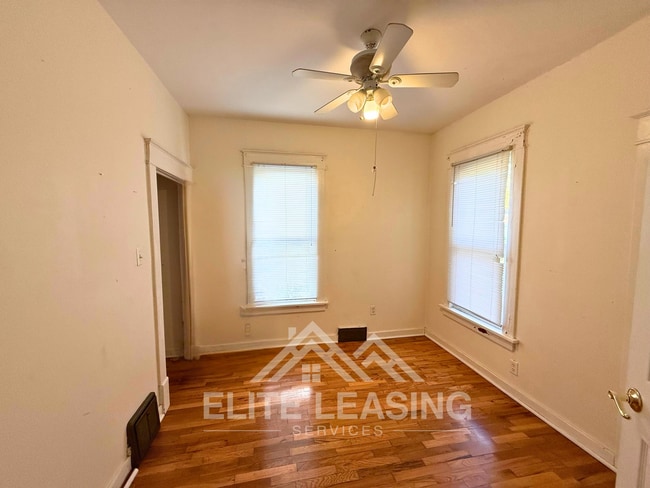 Building Photo - 1242 SW Wayne Ave