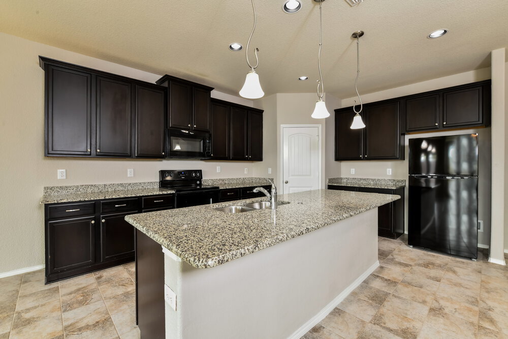 Building Photo - 8225 Spruce Meadows Dr