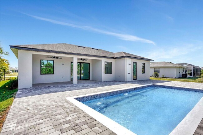 Building Photo - 212 Fairway Rd