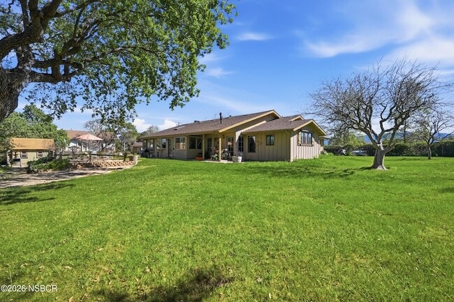 Building Photo - 2611 Janin Way