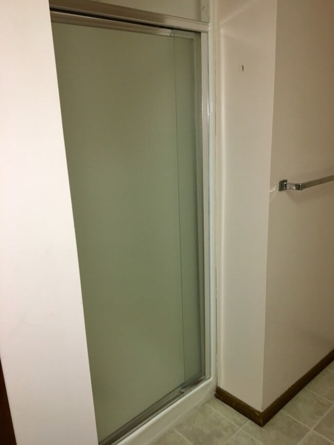 Building Photo - 7511 E 24th Ct N