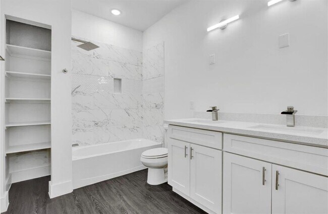 Building Photo - 4512 Brinkley St