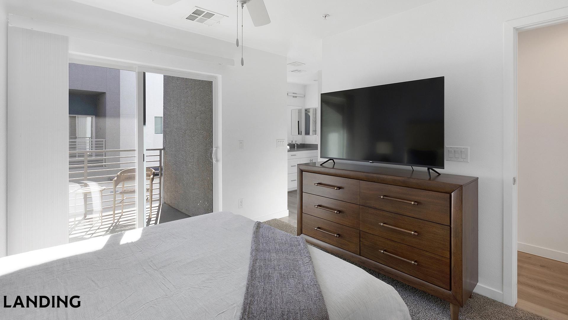 Building Photo - 2705 N Rancho Dr