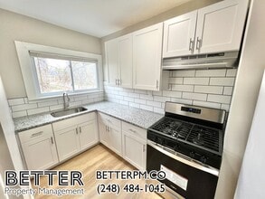 Building Photo - Spacious 3-Bedroom with Finishes You'll Love!
