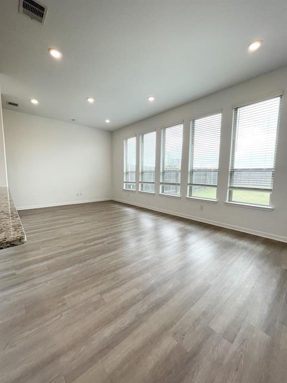 Building Photo - 4022 Balboa Dr
