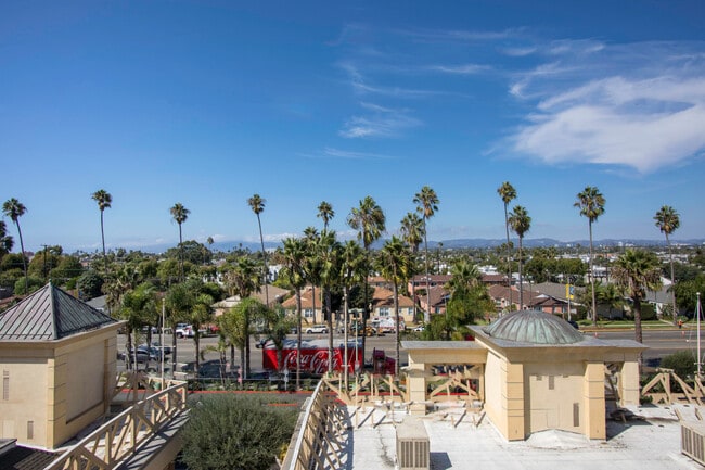 Building Photo - The Admiralty, 4170 Admiralty Way