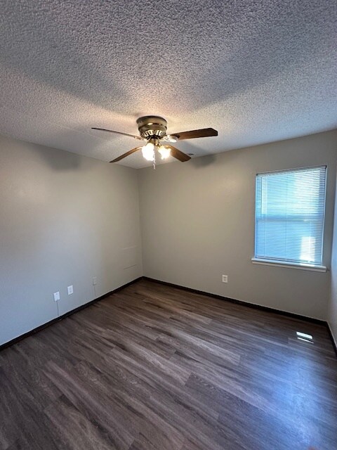 Building Photo - 6412 Lyrewood Ter