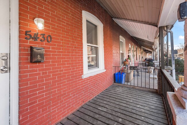 Building Photo - 5430 Delancey St