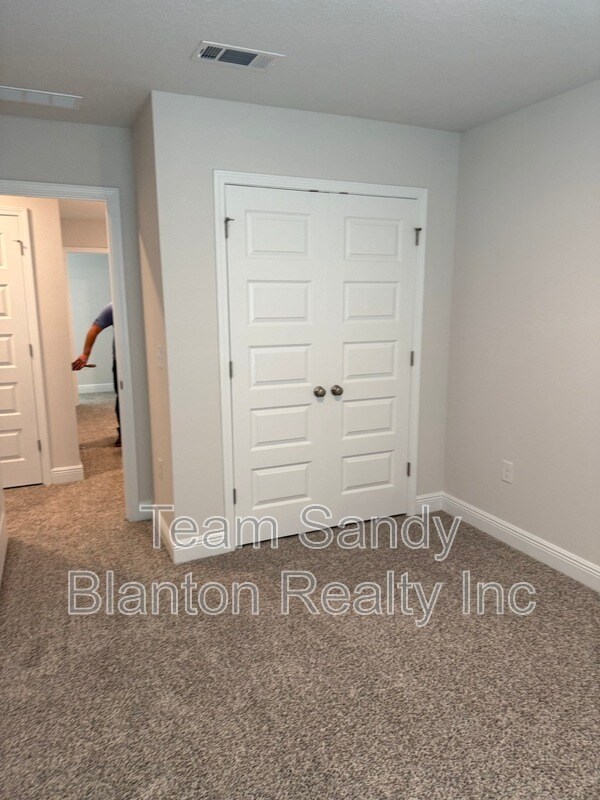Building Photo - 3984 Pendragon Cir
