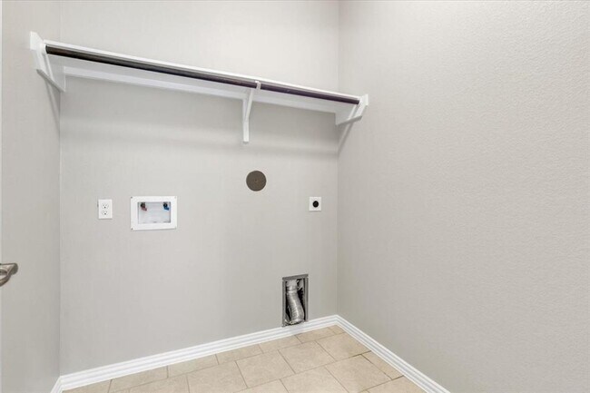Building Photo - 306 Merlot Dr