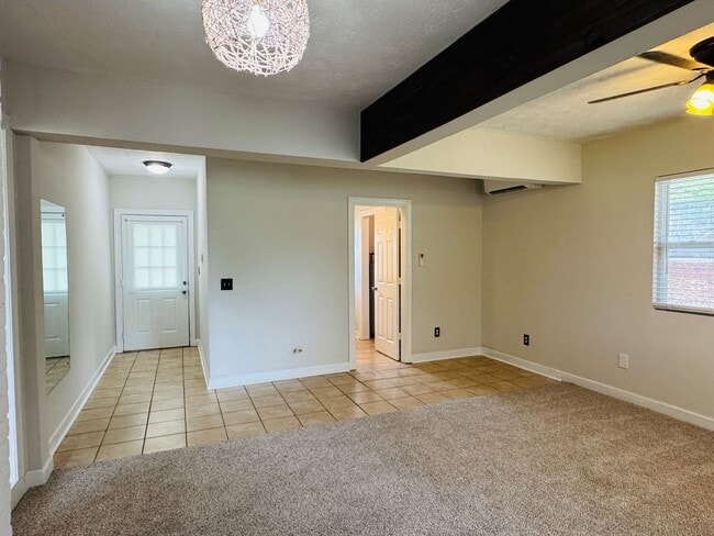 Building Photo - Paradise in Tallassee