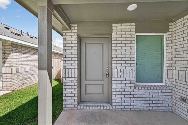 Building Photo - 6818 Eastern Cottonwood Ln