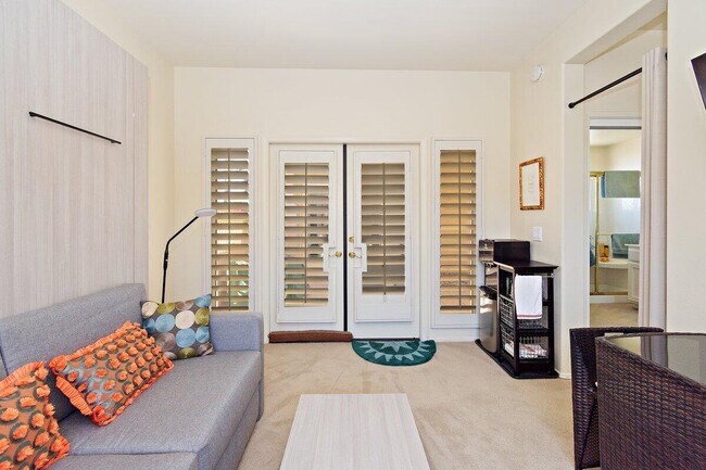 Building Photo - 37948 Breeze Way