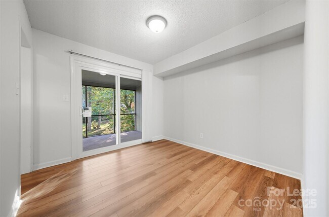 Building Photo - 824 6th St NW