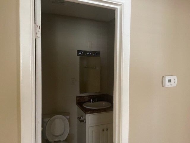 Building Photo - 2801 Goff St