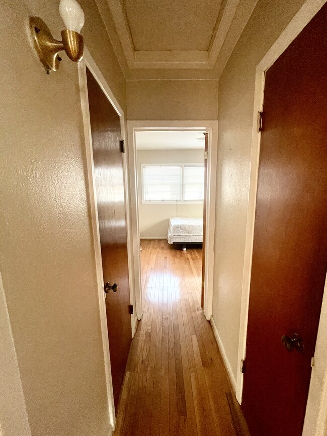 Building Photo - VP Real Estate 21