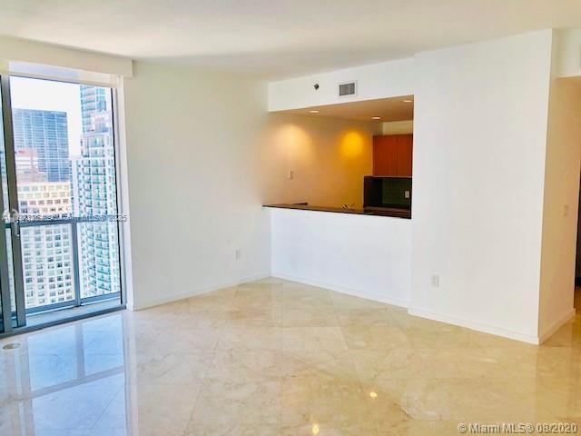 Building Photo - 1060 Brickell Ave