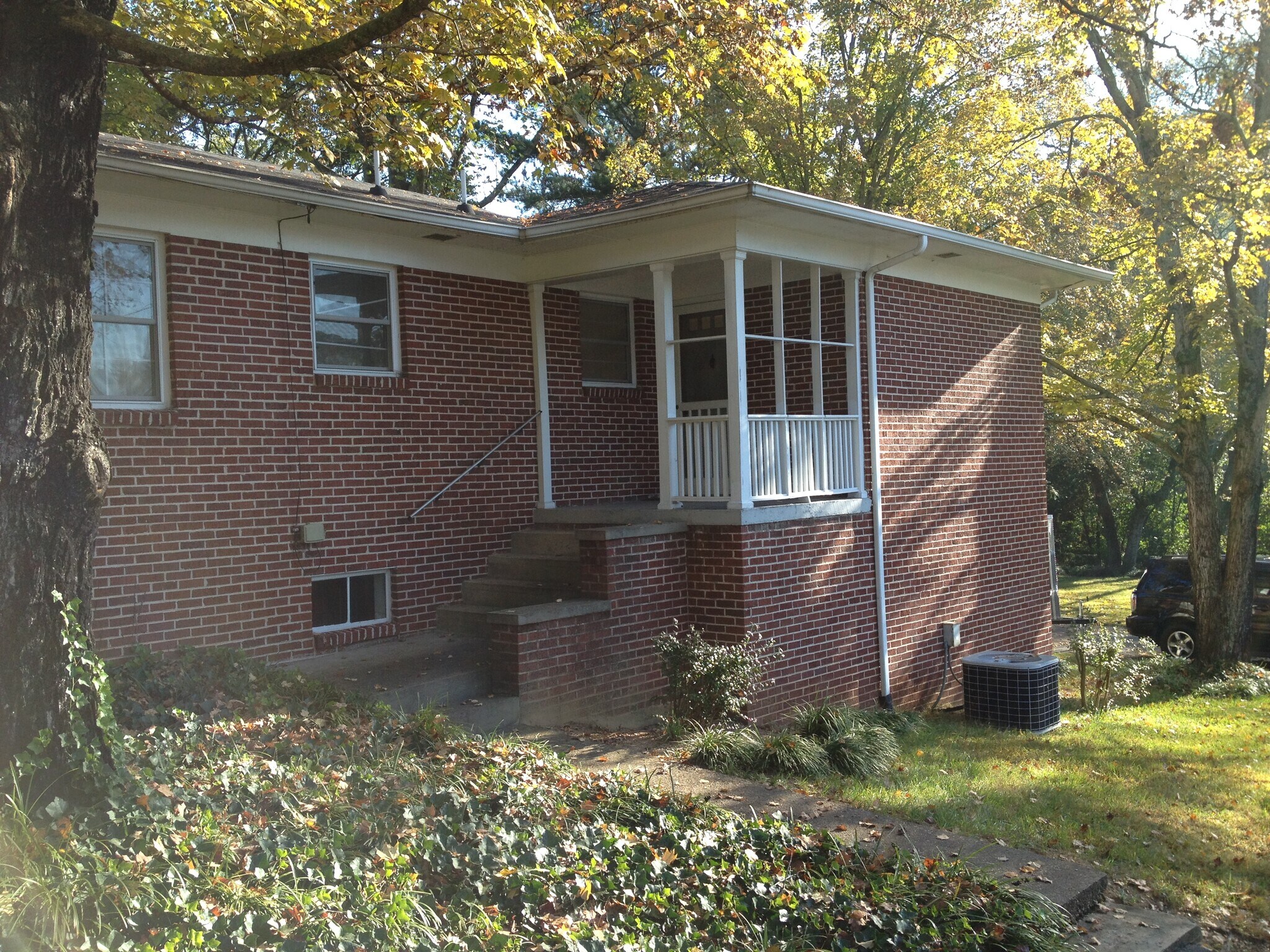 Building Photo - 104 S Germantown Rd