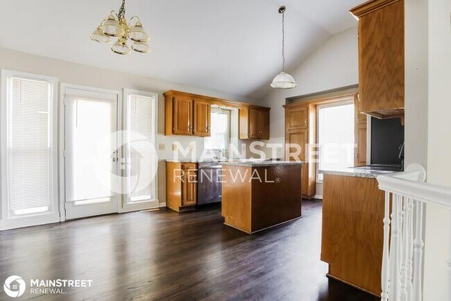 Building Photo - 1405 NE Tawny Drive, LEE'S SUMMIT, MO 64086