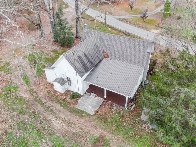 Building Photo - 1290 Reavis Mountain Rd