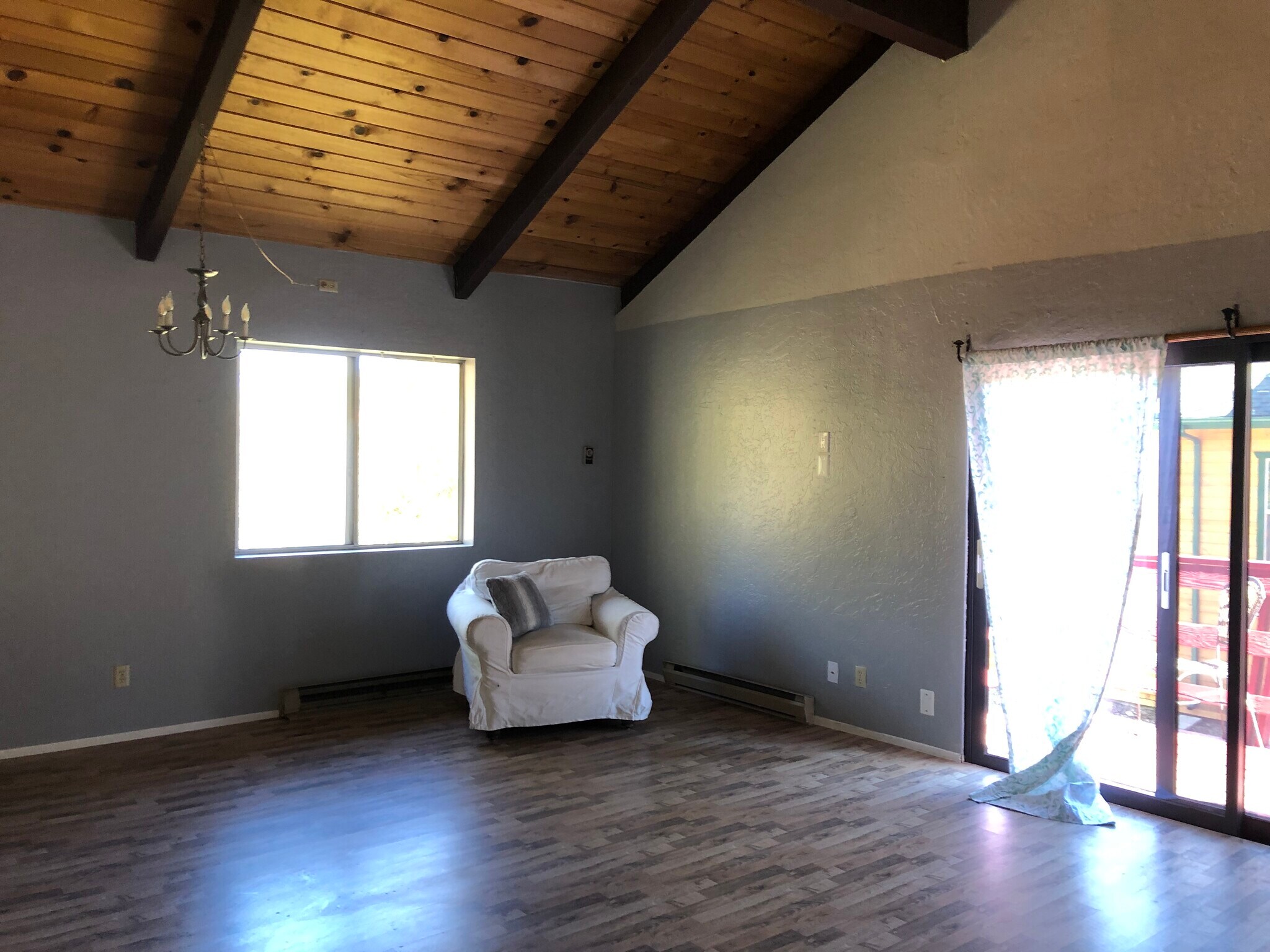 Building Photo - 2420 Freeman Dr
