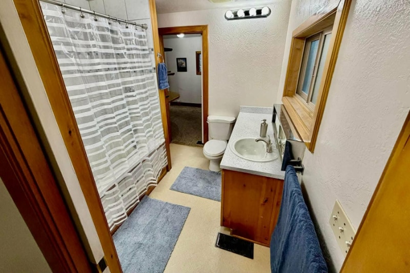 Building Photo - 528 W Columbia St