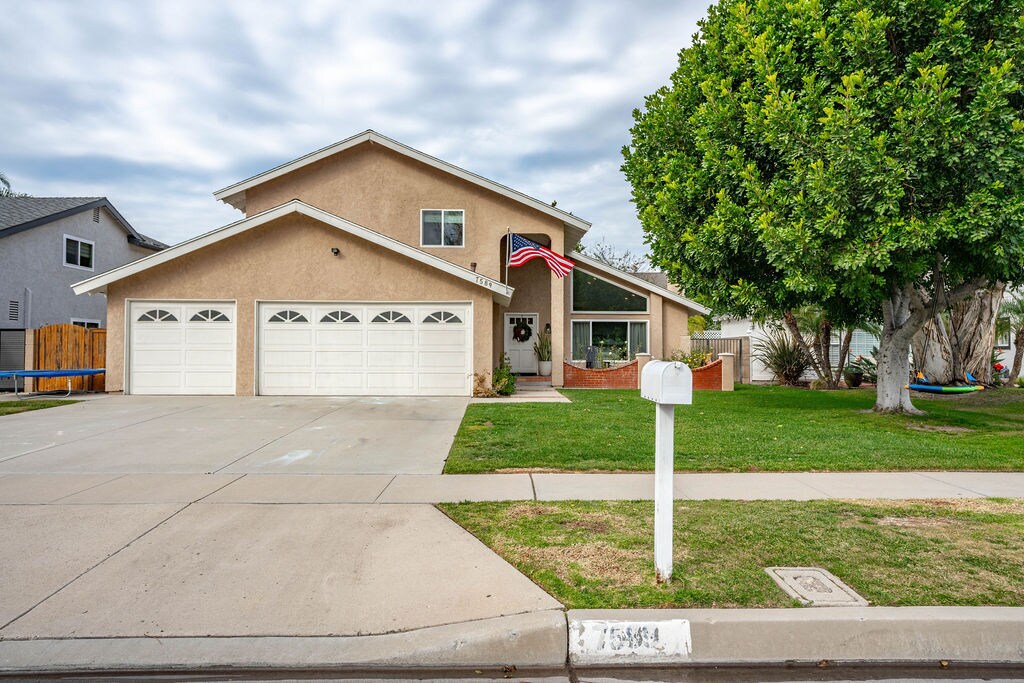 Building Photo - 7589 E Calle Durango