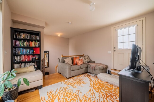 Building Photo - 382 3rd St