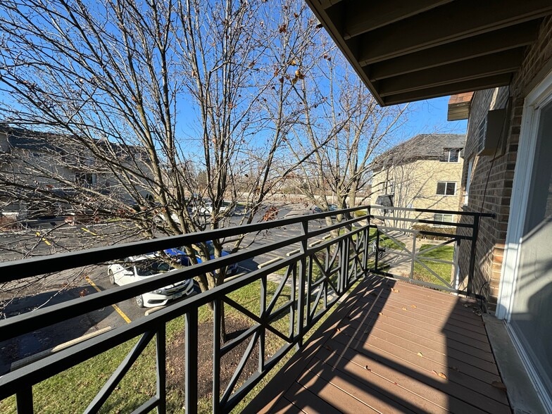 Building Photo - 6609 Oak Forest Ave