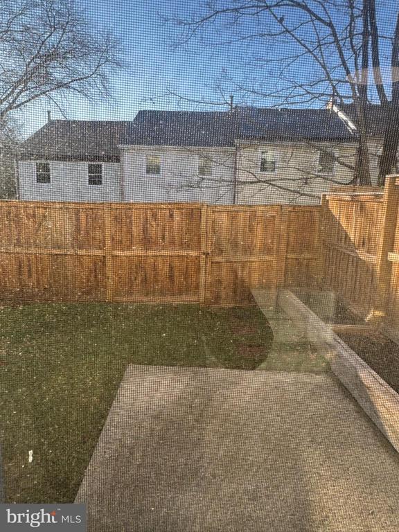 Building Photo - 2070 Mayflower Dr