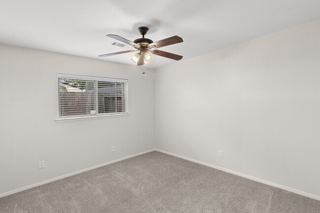 Building Photo - 10126 Metronome Dr